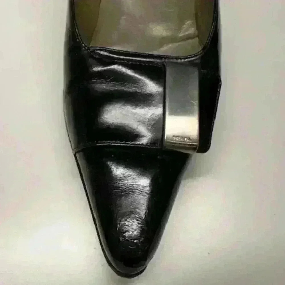 PRADA Black Leather Shoes with Point Toes and Chunky Heel - Picture 13 of 14